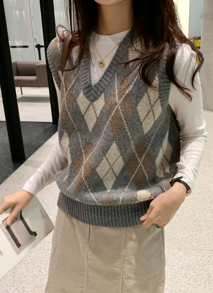 元のアーガイル ベスト レディース 人気のファッション画像