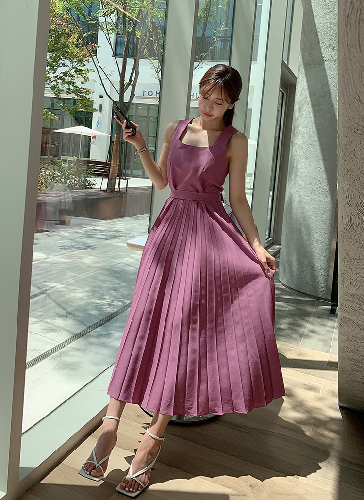 ストラップ付ノースリーブスリーブレススクエアネックプリーツロングワンピース春夏秋 ワンピース ロングワンピース Yansae ヤンセ ファッション総合通販 Dholic