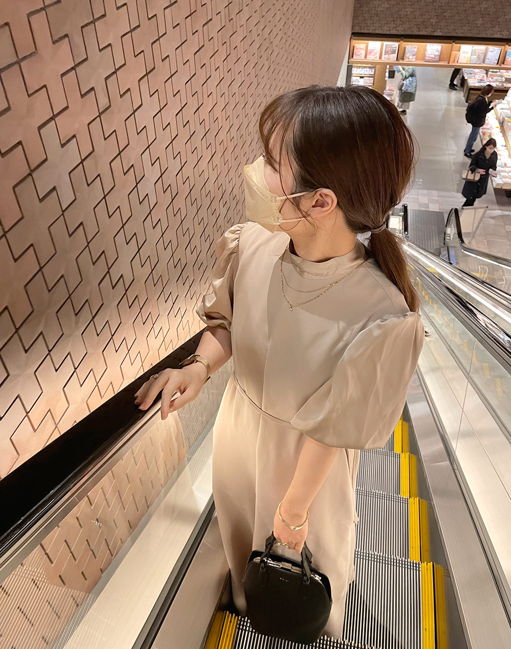 パフスリーブサテンドレス・t273193（ワンピース/ロング）| mu___chiii | 東京ガールズマーケット