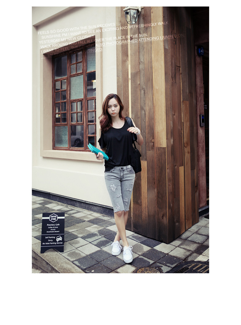 モノトーンカラーラウンドネックショルダーオープン５分袖ルーズコットンＴシャツ・全３色 | DHOLIC | 詳細画像5