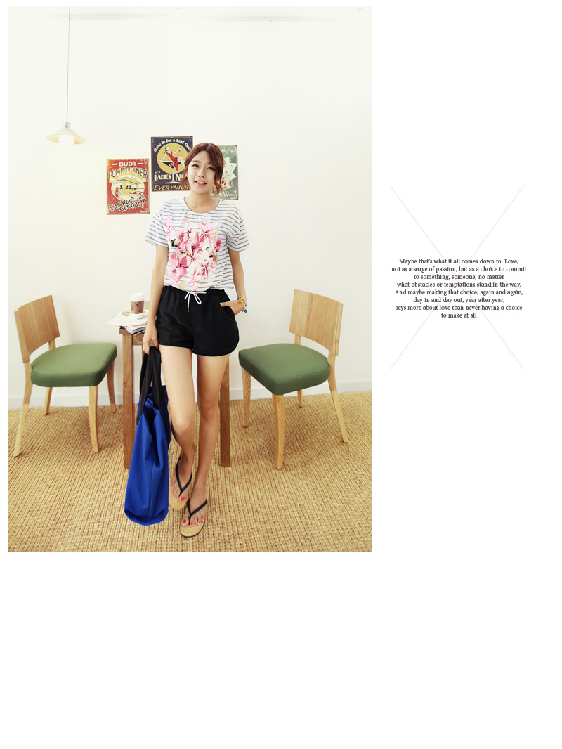 ビックフラワープリンティングストライプルーズフィットTシャツ・全2色 | DHOLIC | 詳細画像8