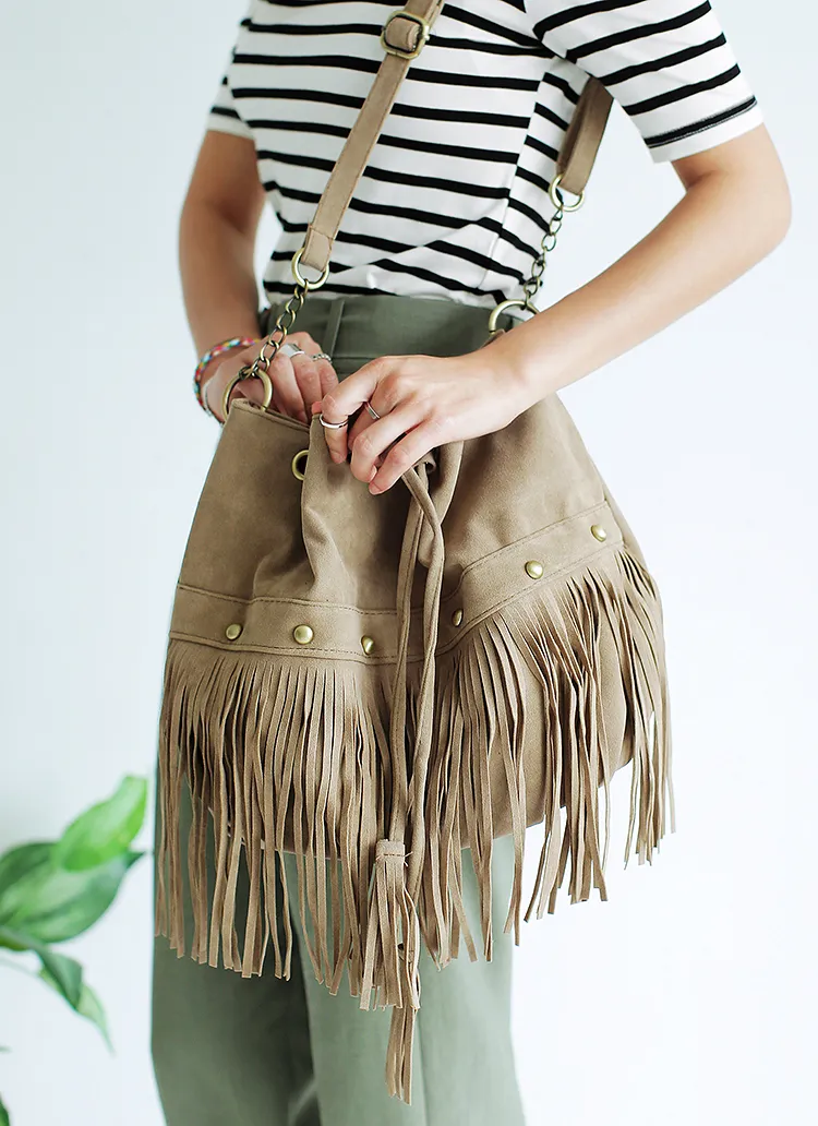 フリンジベルベットショルダーバッグ・全2色 | DHOLIC | 詳細画像1