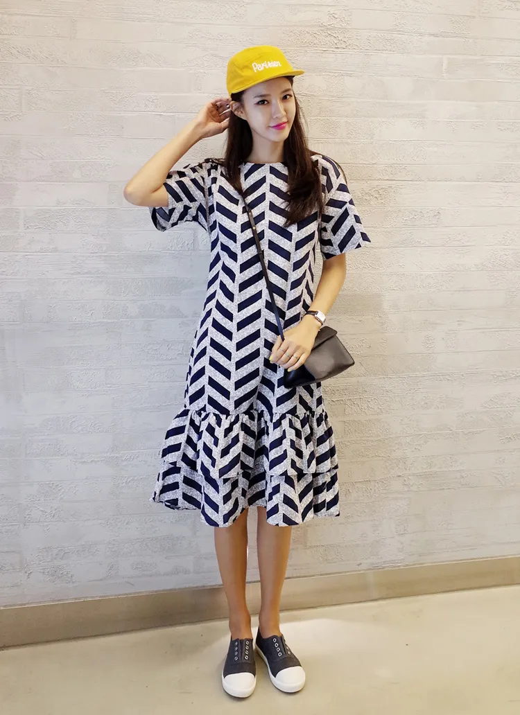 幾何学プリントローウエストフリルワンピース・全2色 | DHOLIC | 詳細画像1