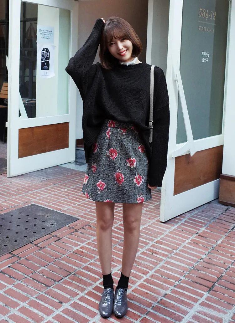 ヘリンボーンフラワーパターンフレアスカート・全2色 | DHOLIC | 詳細画像1