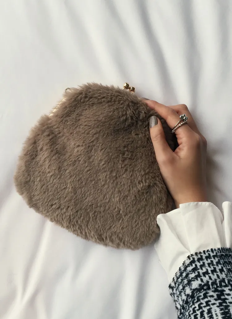 フェイクファーがま口チェーンバッグ・全4色 | DHOLIC | 詳細画像1