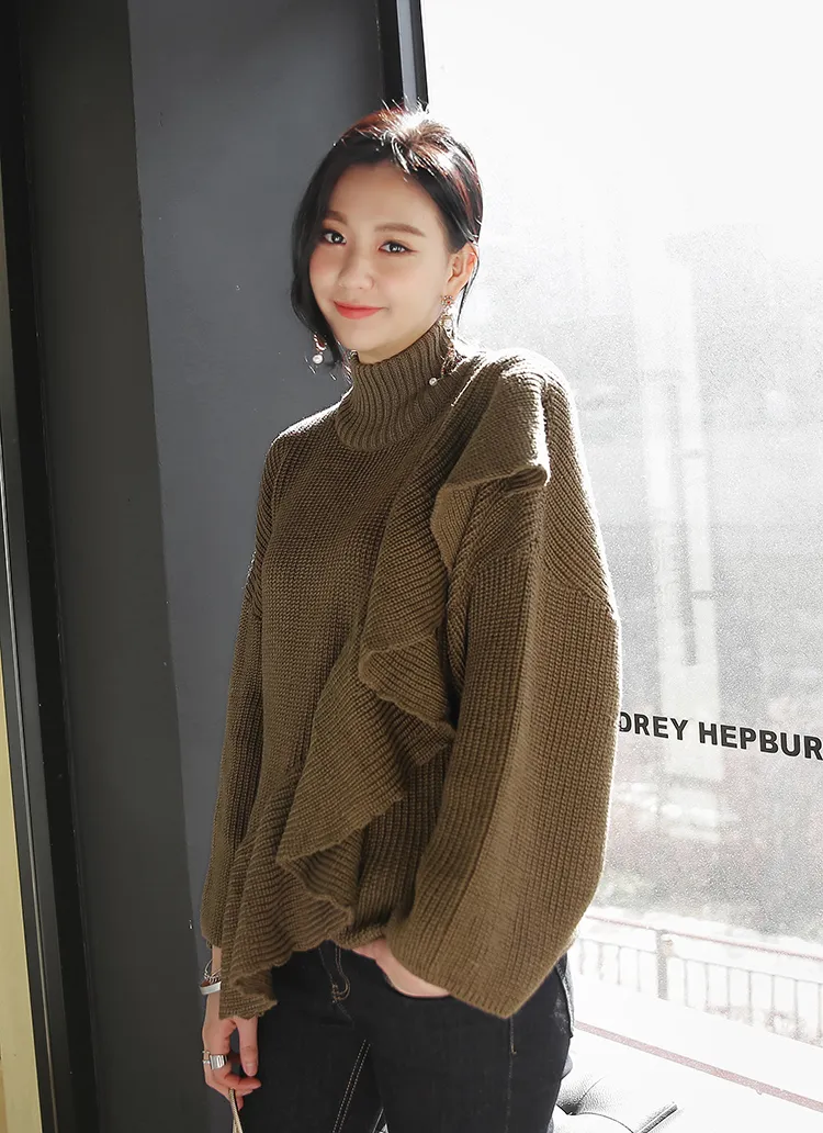 斜めラッフルハイネックニットプルオーバー・全3色 | DHOLIC | 詳細画像1