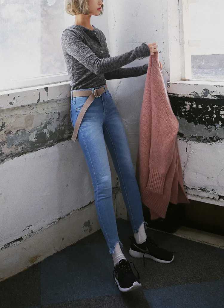 <font color=red><b>**雑誌mer7月号/sweet6月号/他雑誌多数掲載！**</b></font>フレイドヘムリンクルウォッシュドデニムスキニーパンツ・全2色 | DHOLIC | 詳細画像1