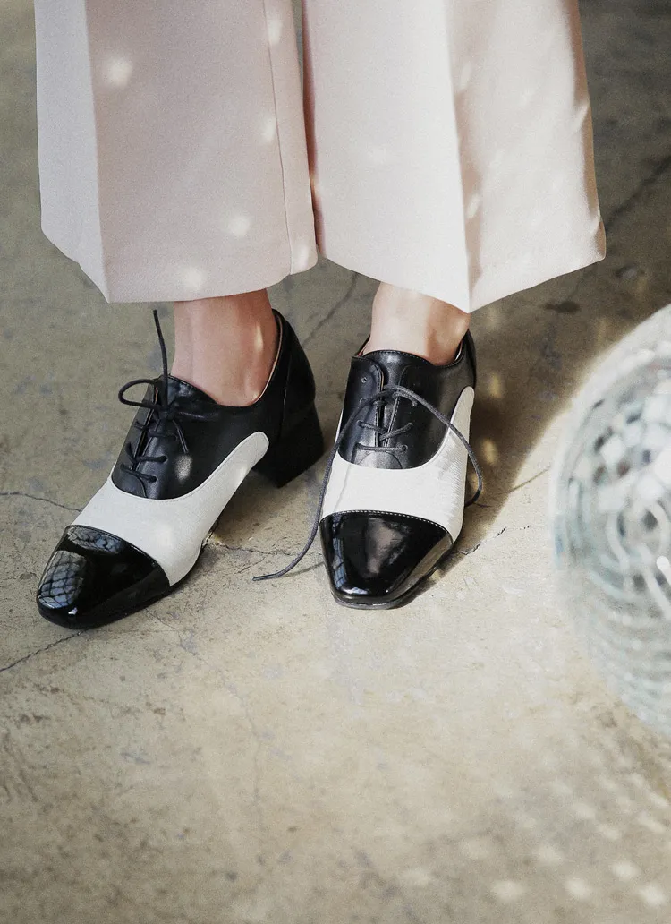 フェイクレザースクエアトゥオックスフォードシューズ・全2色 | DHOLIC | 詳細画像1