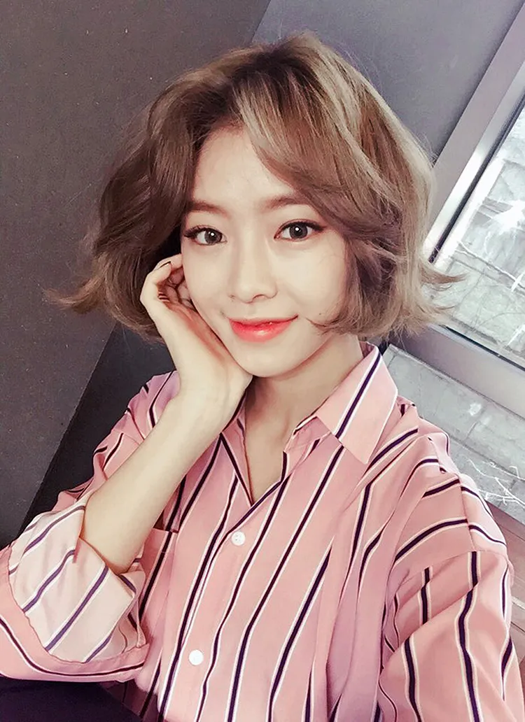 レジメンタルストライプオーバーサイズブラウス・全3色 | DHOLIC | 詳細画像1