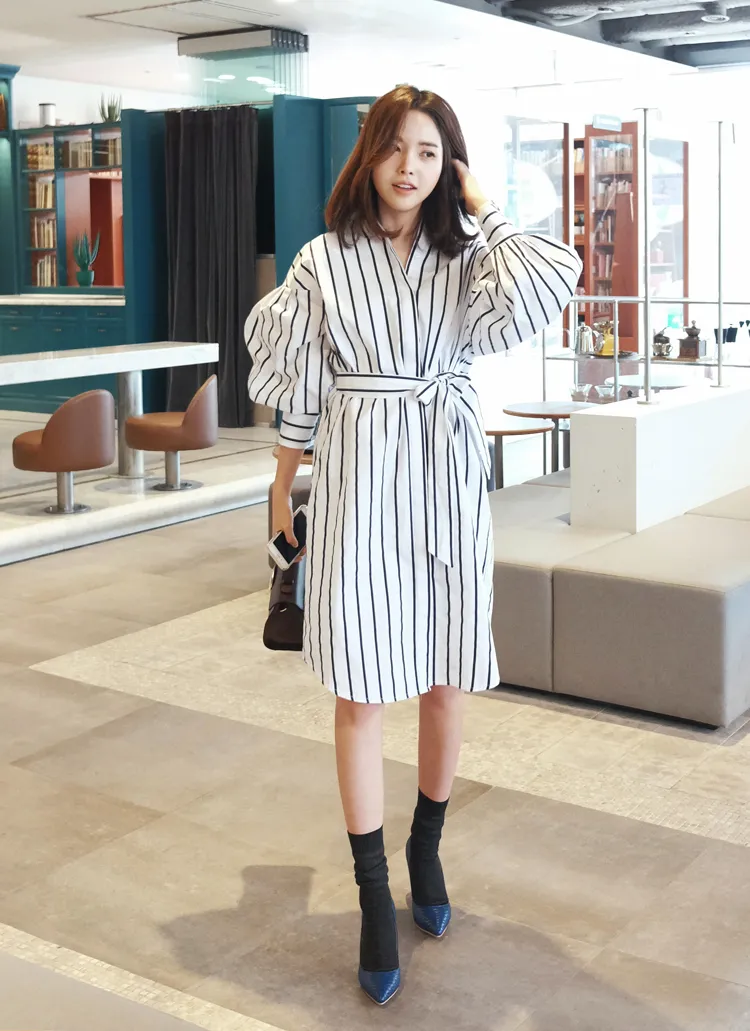 ベルトストラップ付きストライプシャツワンピース・全2色 | DHOLIC PLUS | 詳細画像1