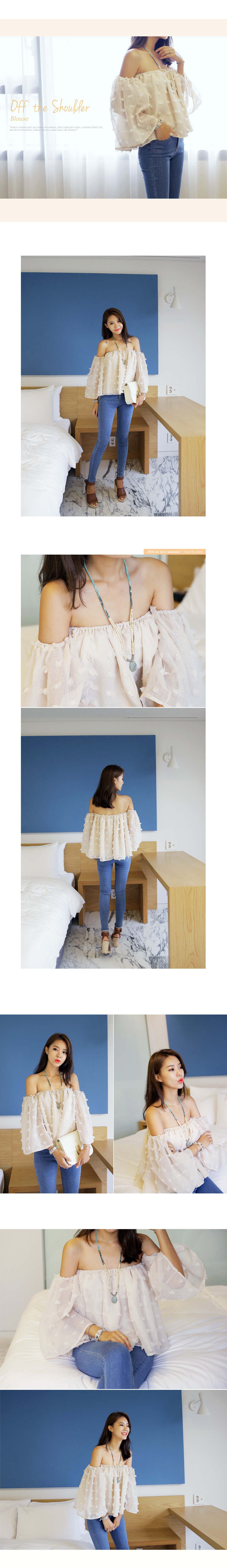 フェザーディテールオフショルダーブラウス・全1色 | DHOLIC | 詳細画像2