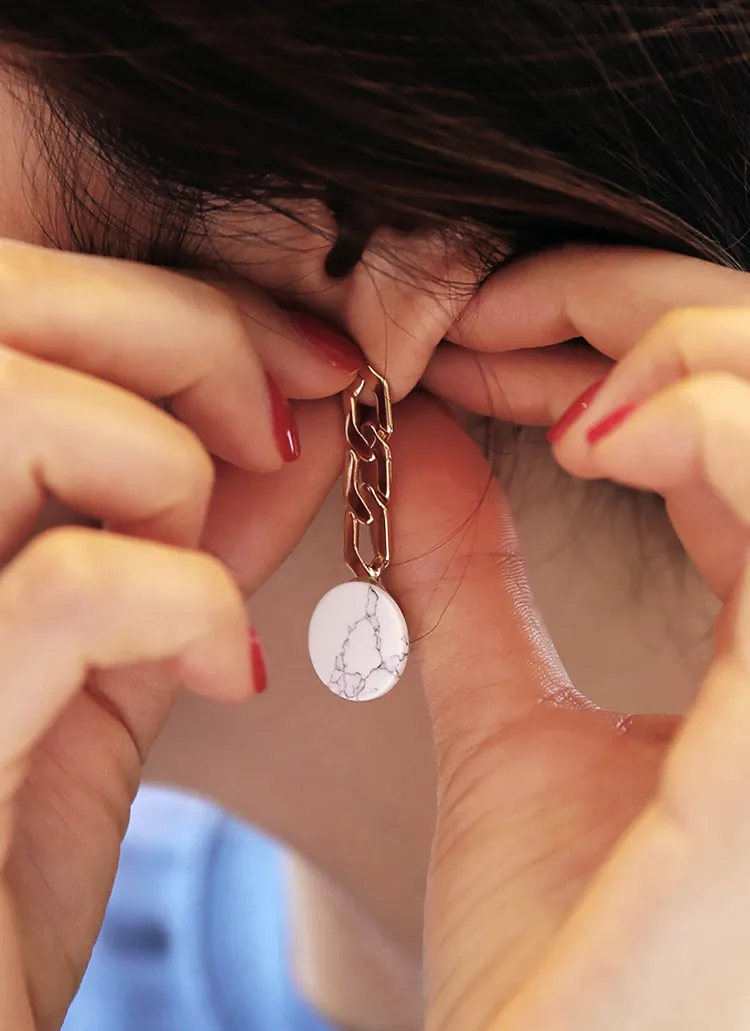 ストーンモチーフチェーンピアス・全2色 | DHOLIC PLUS | 詳細画像1