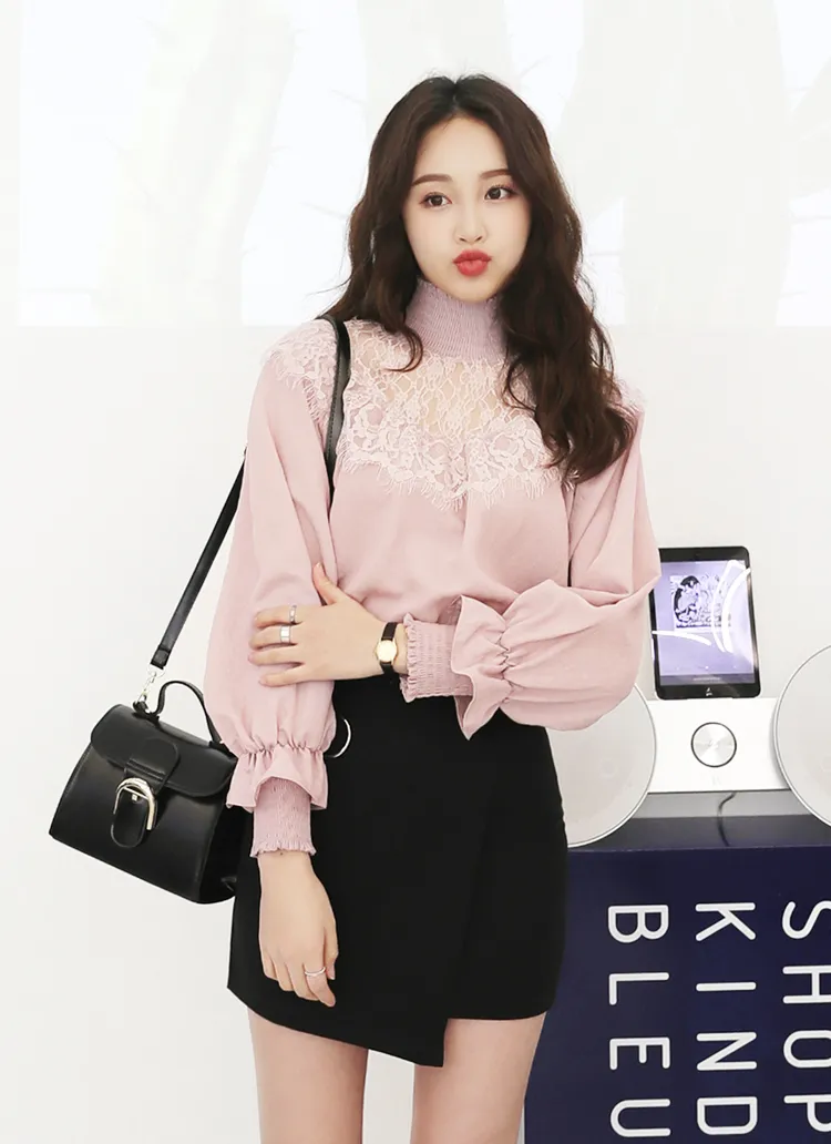 <font color=red><b><人気商品再入荷></b></font>ハイネックレースポイントブラウス・全2色 | DHOLIC | 詳細画像1