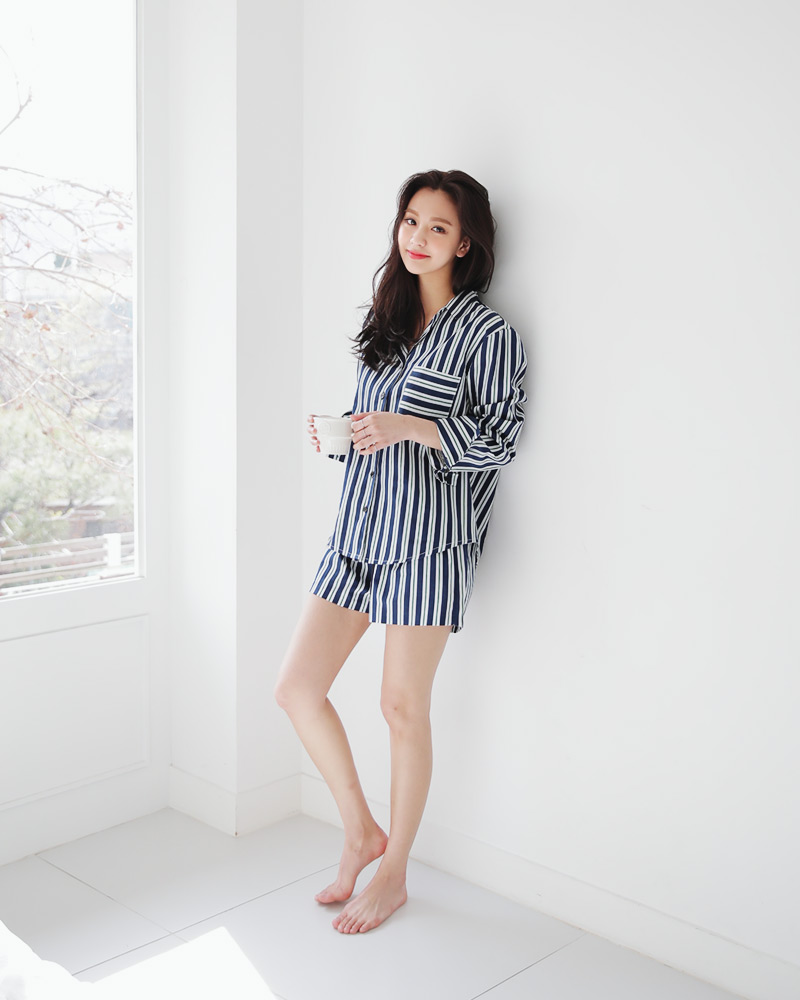 alo ストライプ シャツ ショートパンツ セット S alo ファッション alo ストライプ シャツ ショートパンツ セット S