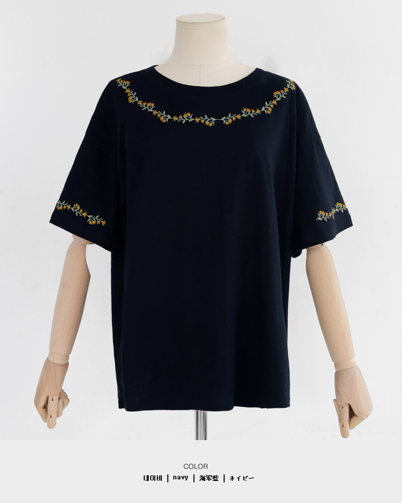 フラワー刺繍ラウンドネックTシャツ・全2色 | DHOLIC | 詳細画像17