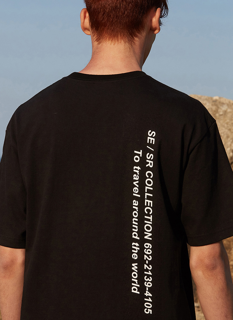 バーチカルレタリングTシャツ(ブラック) | 詳細画像1