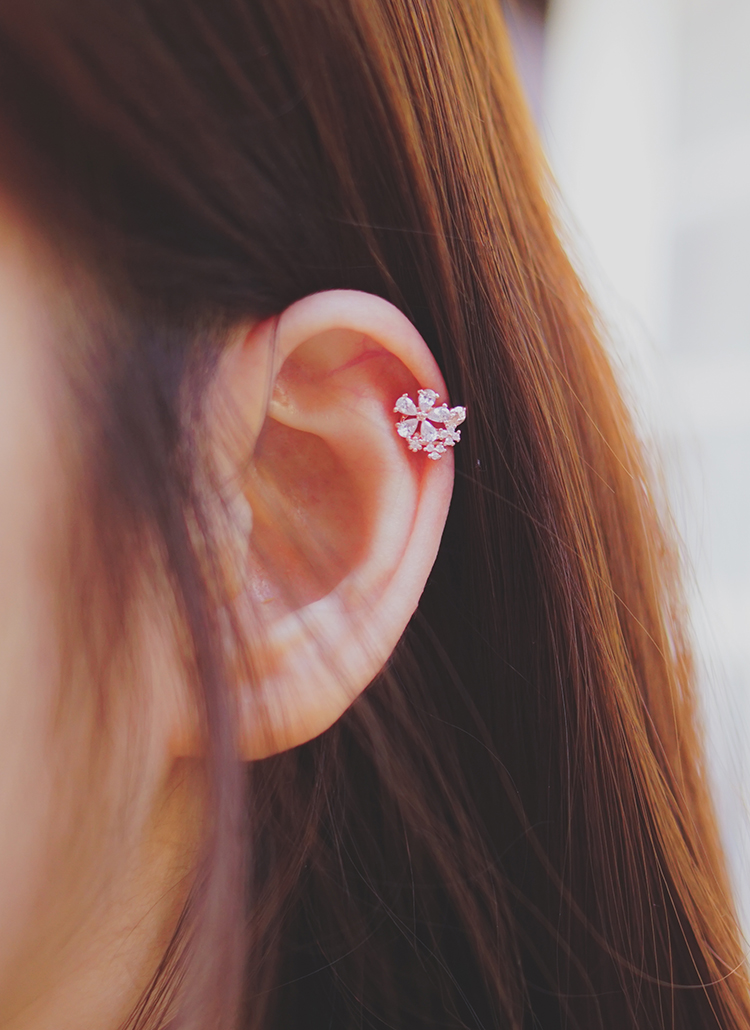【特別セール品】 | フラワーイヤーカフ レディースファッション通販 DHOLIC - アクセサリー