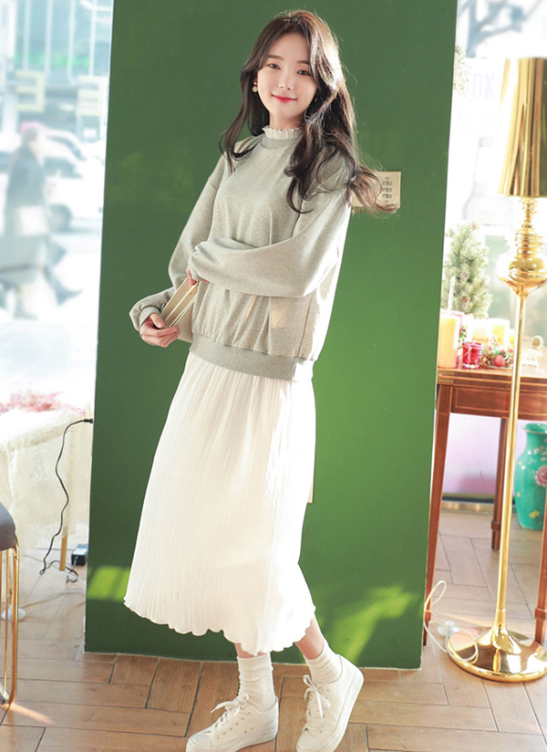 美品♡定価3.7万　フリリードッキングチュニックワンピース　白 プリーツドッキングスウェットワンピース | レディースファッション