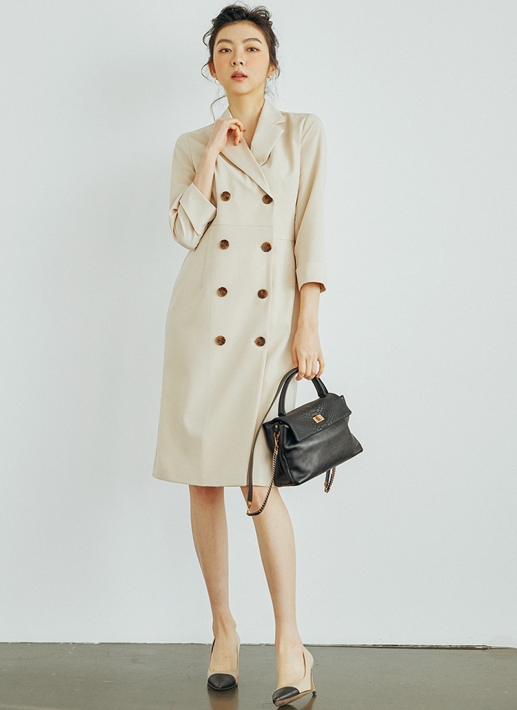 袖ロールダブルボタンワンピース(ベージュ) | レディースファッション