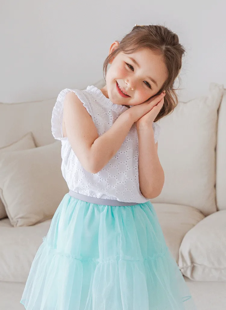 パンチングフリルスリーブレス(ホワイト) | 詳細画像1