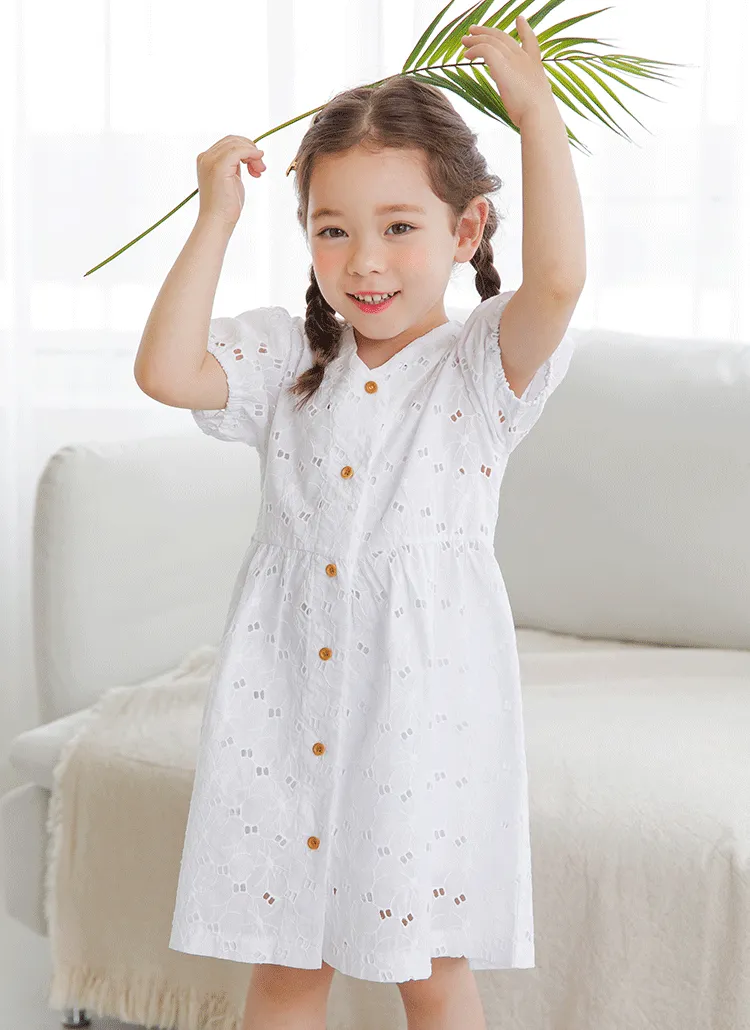 パンチングVネックワンピース(ホワイト) | 詳細画像1