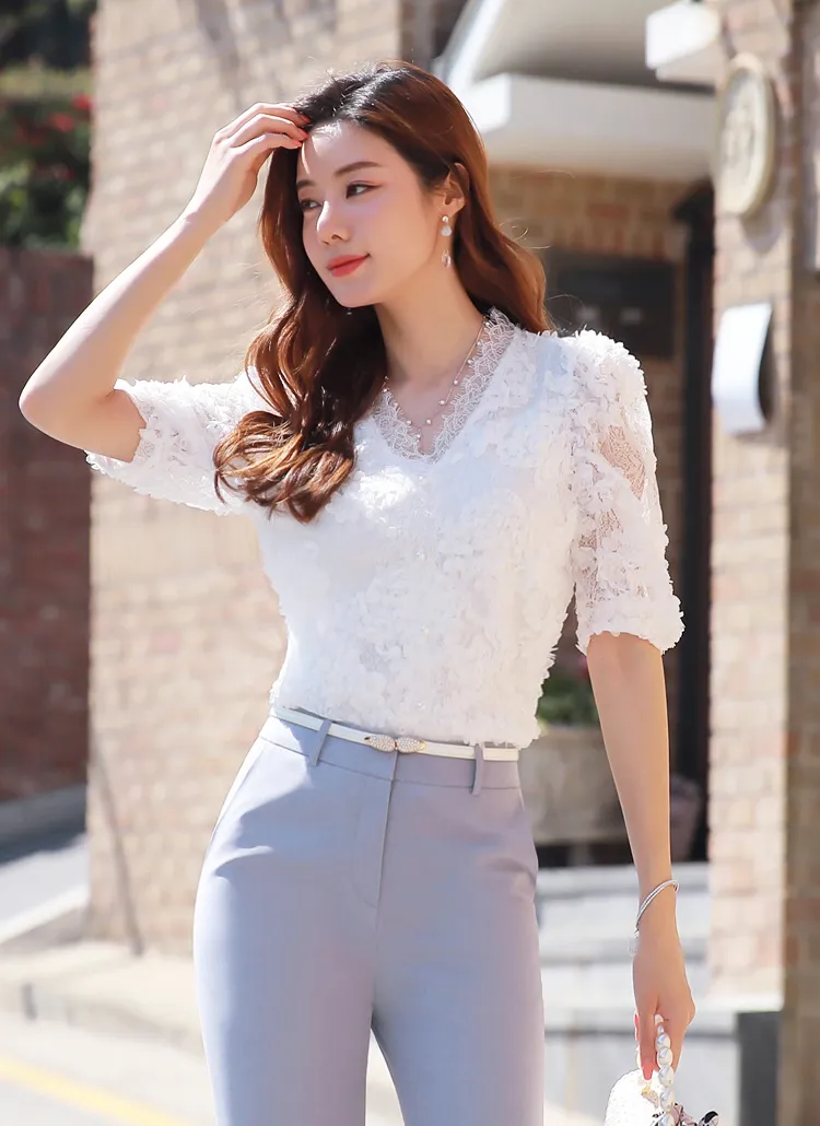 フラワーレースVネックブラウス | styleonme | 詳細画像1