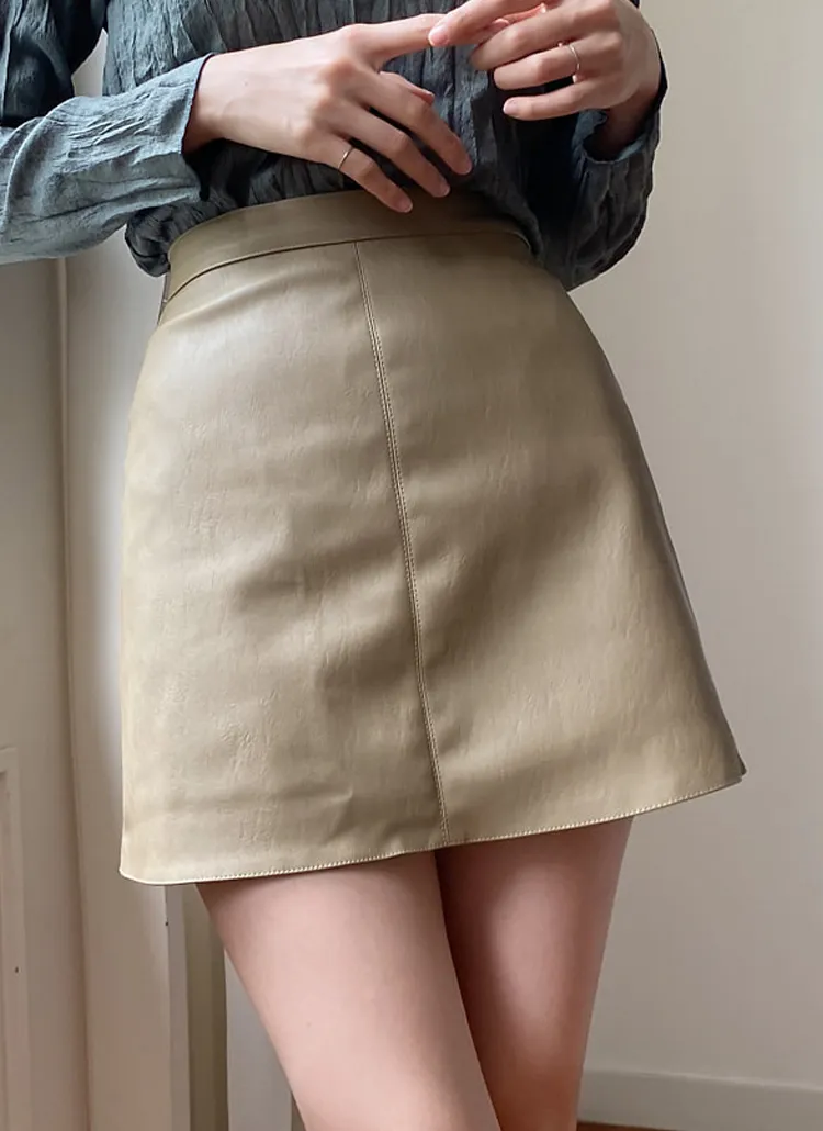 レザーライクAラインミニスカートパンツ | レディースファッション通販  