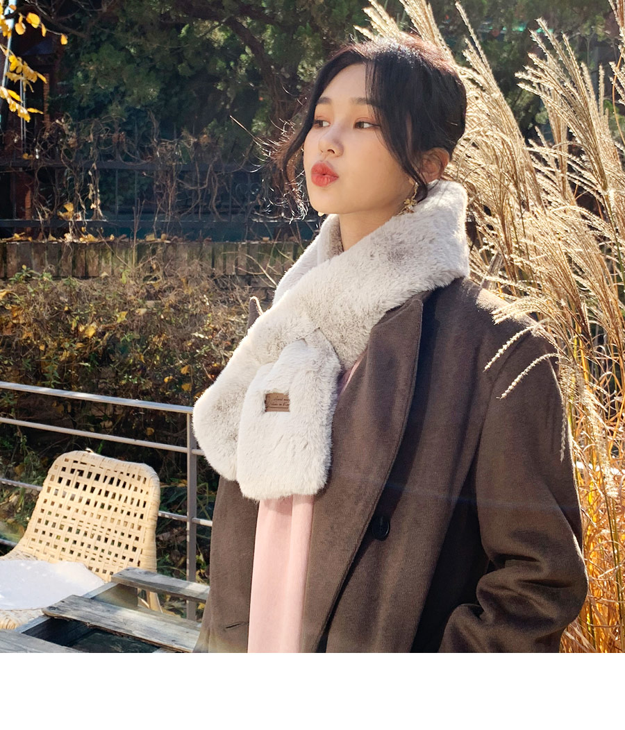 【2秒で着用可能！】 新品 エコファークロスマフラー　ブラウン GALLARDAGALANTE｜【2秒で着用可能!】エコファークロスマフラー