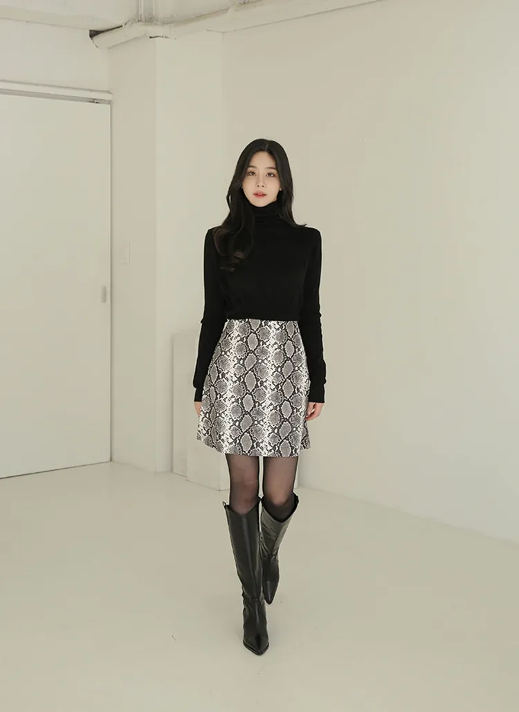 パイソン柄ミニスカート | レディースファッション通販 - DHOLIC 