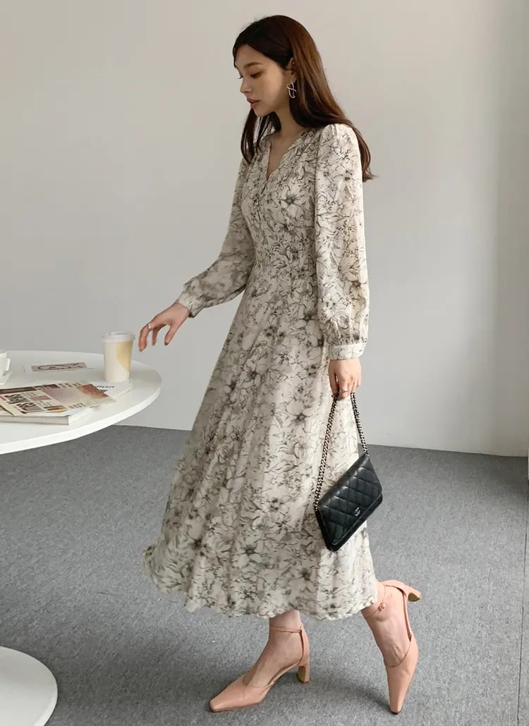 Vネック花柄ワンピース・全2色 | レディースファッション通販 - DHOLIC 