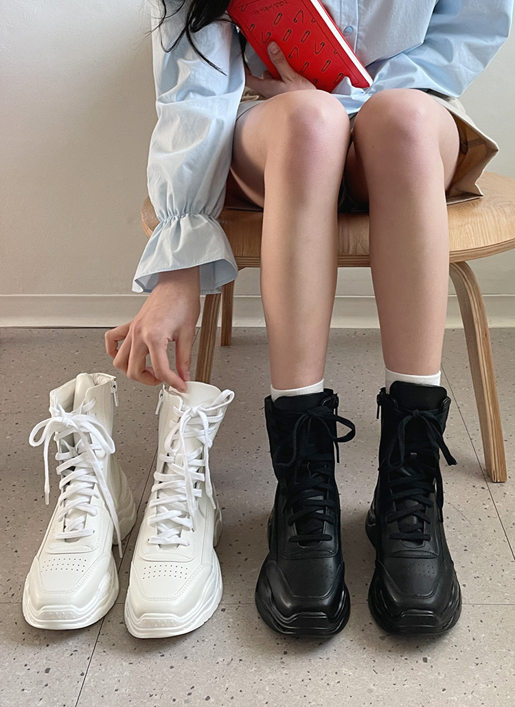 バーバリー デニムやスカートに 厚底 レースアップ スニーカー attagirl スニーカー 厚底レースアップスニーカー レディース