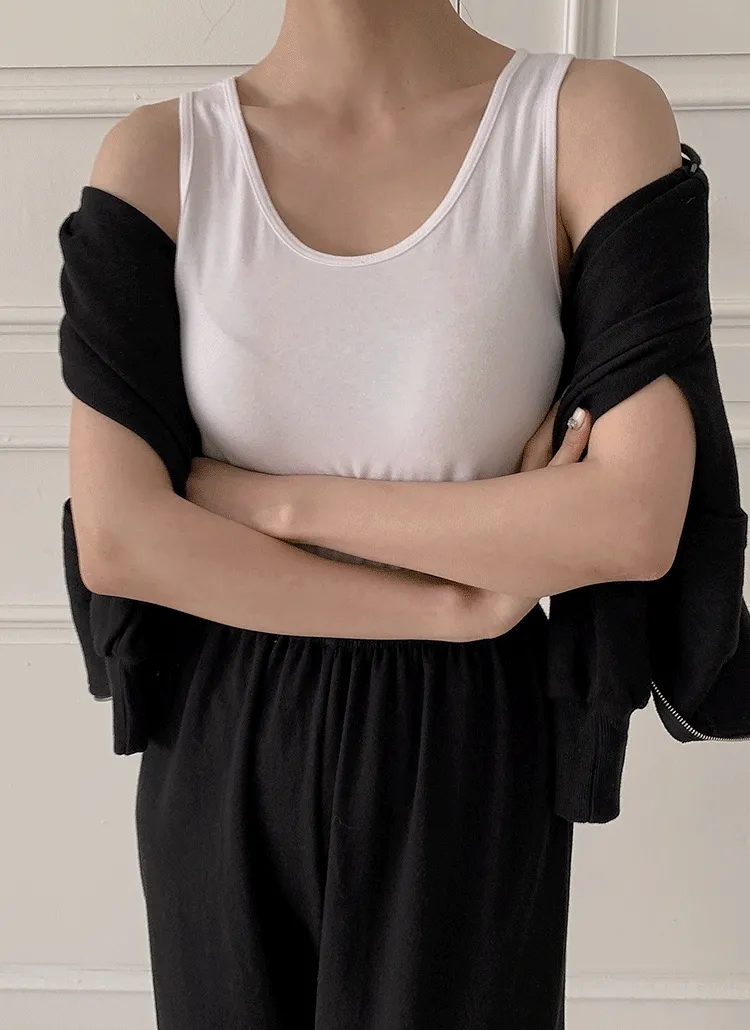 Uネックタンクトップ | ririnco | 詳細画像1