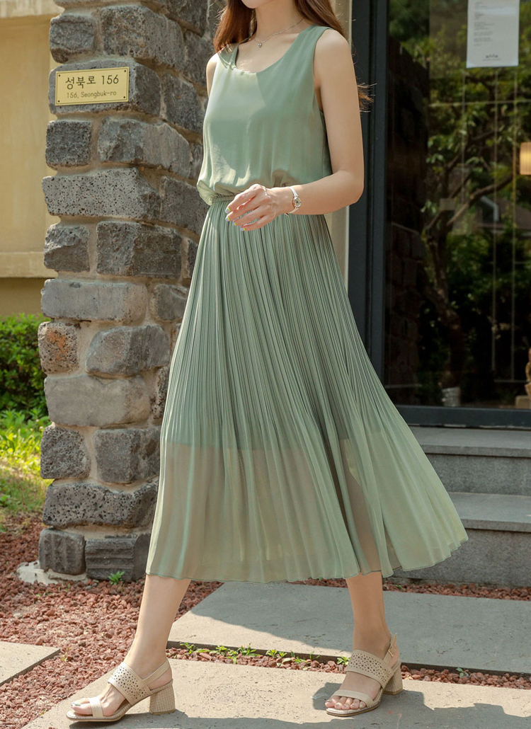 ノースリーブプリーツロングワンピース 未使用級✨ZARA ロングワンピース ノースリーブ レース ドット