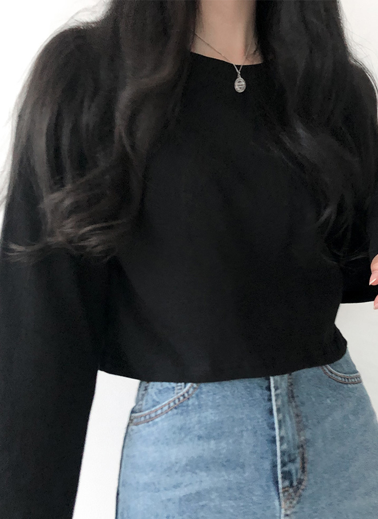 PATOU♡ブラック クロップドTシャツ Patou | オーガニックコットン ディテール パトゥ クロップドTシャツ