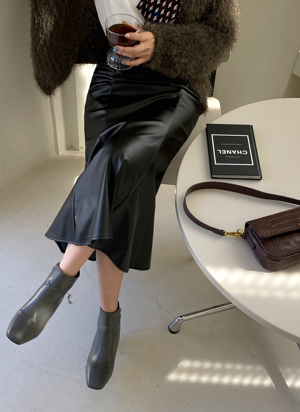 レザー調マーメイドスカート・全2色 | レディースファッション通販