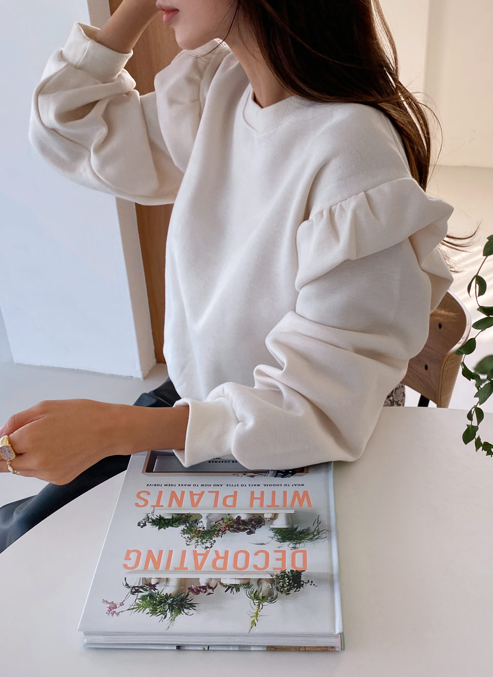 裏起毛ショルダーフリルスウェット | DHOLIC | 詳細画像2