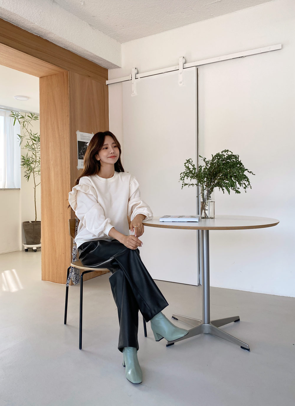 裏起毛ショルダーフリルスウェット | DHOLIC | 詳細画像6