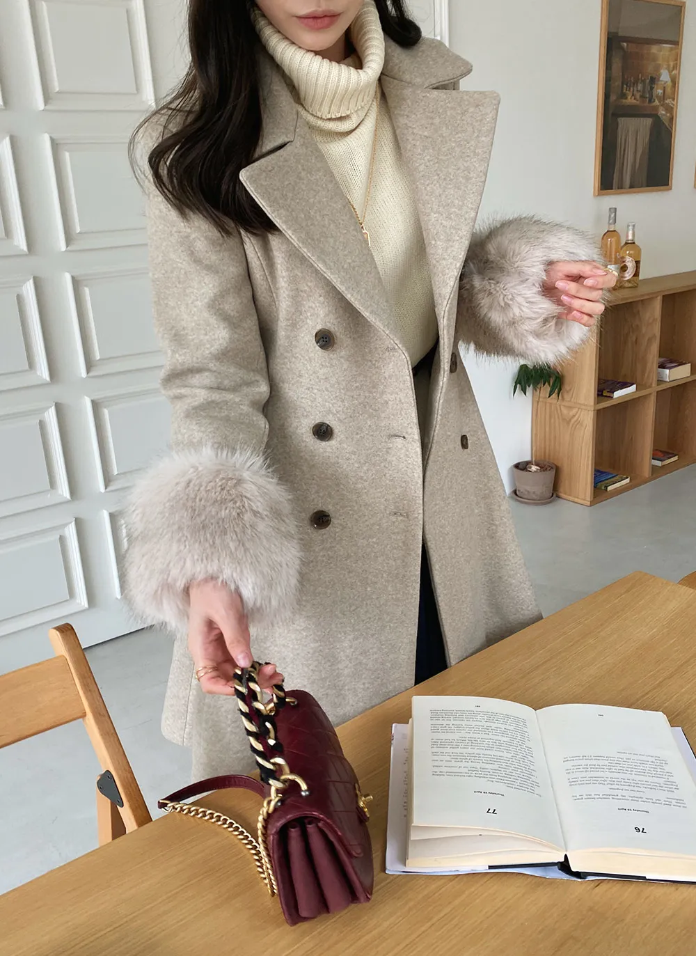 ベルト付キルト裏地フェイクファーポイントコート | レディース  