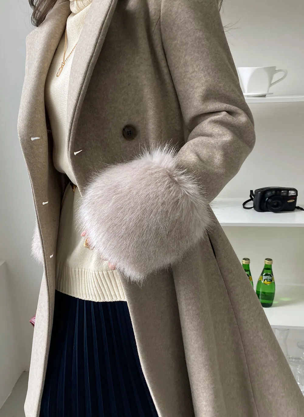 ベルト付キルト裏地フェイクファーポイントコート | レディース  