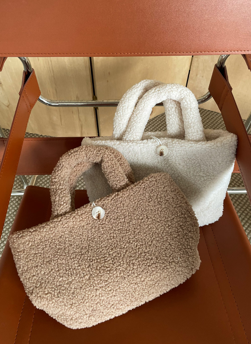 ボタンボアトートバッグ・全2色 | レディースファッション通販 - DHOLIC