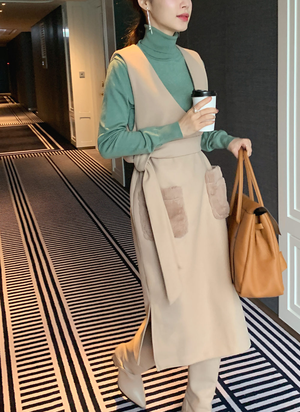 ストラップ付ファーポケットノースリワンピース・全3色 | レディース