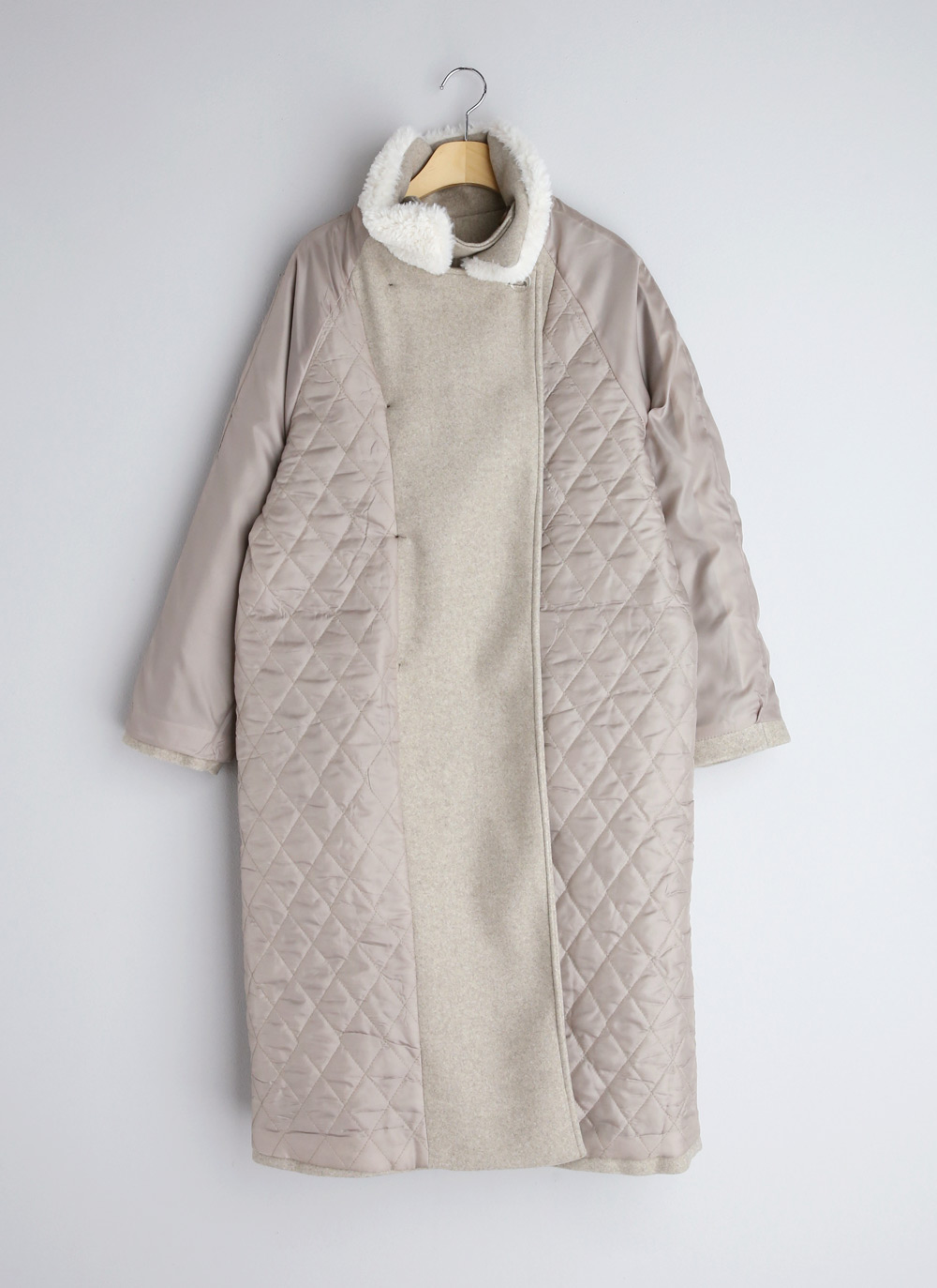 キルト裏地フェイクファーカラーダブルコート・全2色