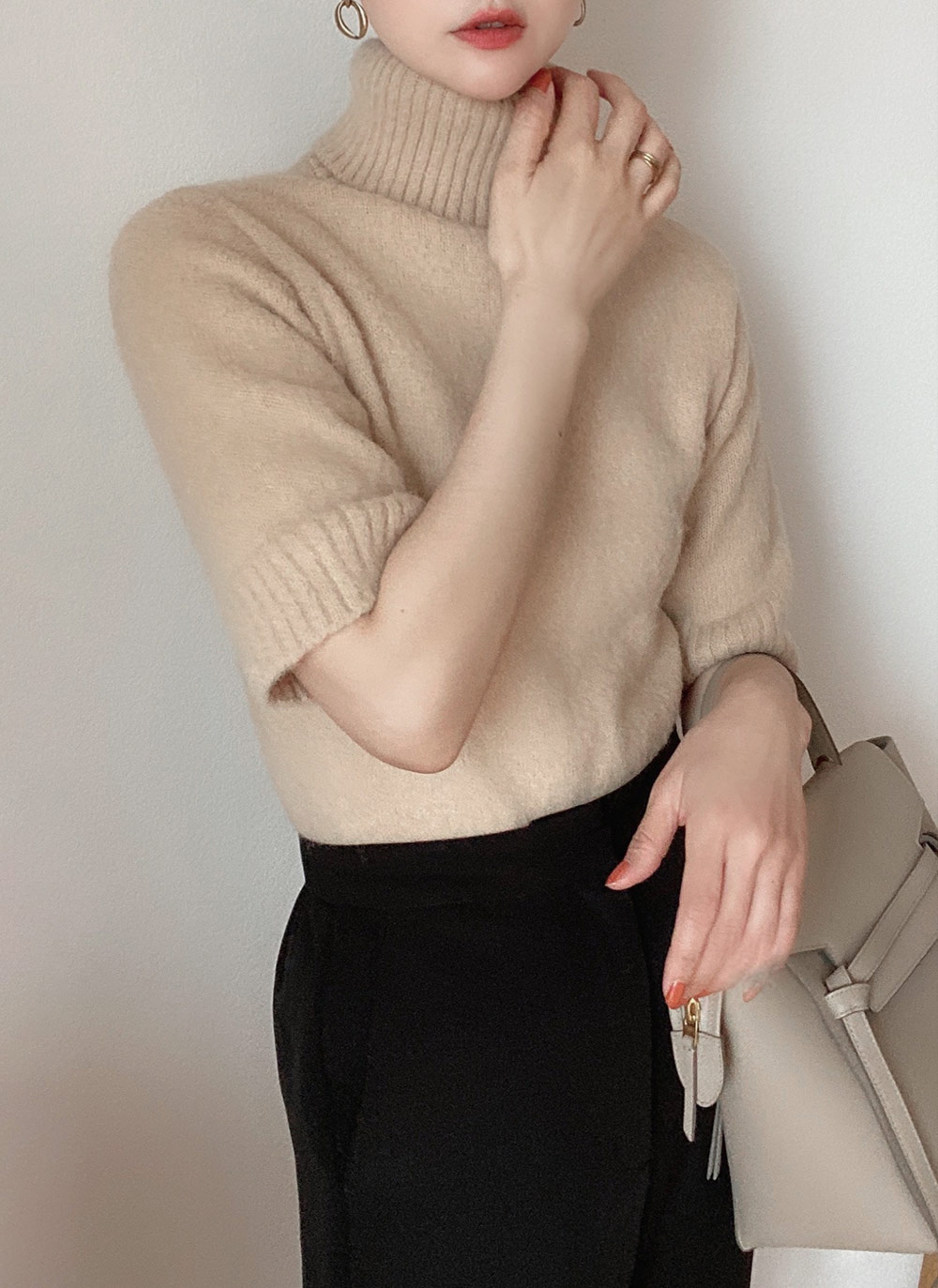 THOM BROWNE タートルネック ニット ベージュ 五分丈