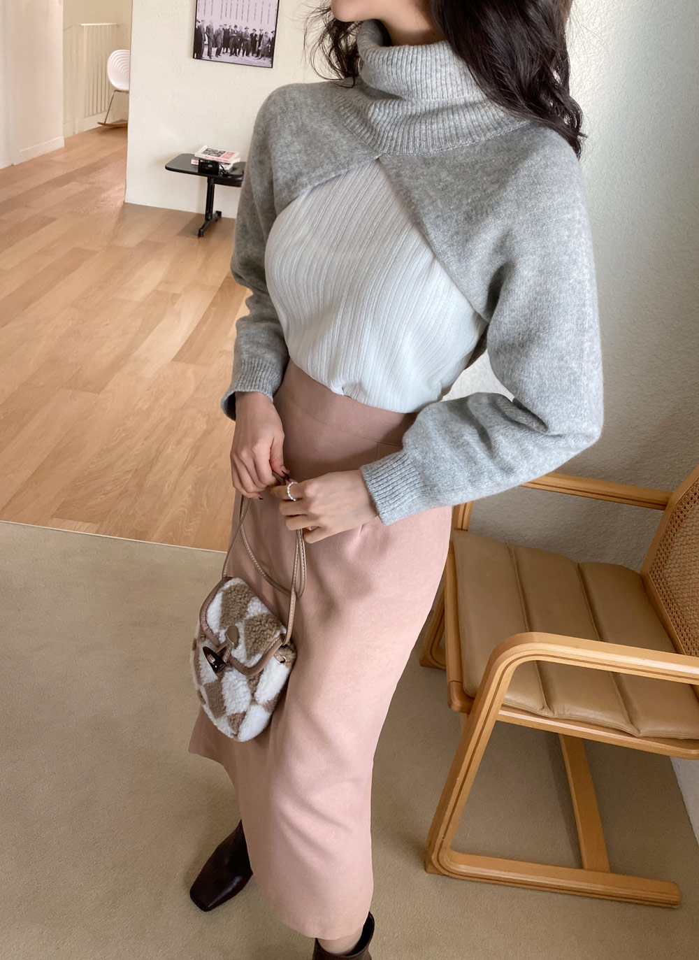 フェンディ ニットボレロ フェンディ タートルネック ニット ホワイト（FENDI(フェンディ