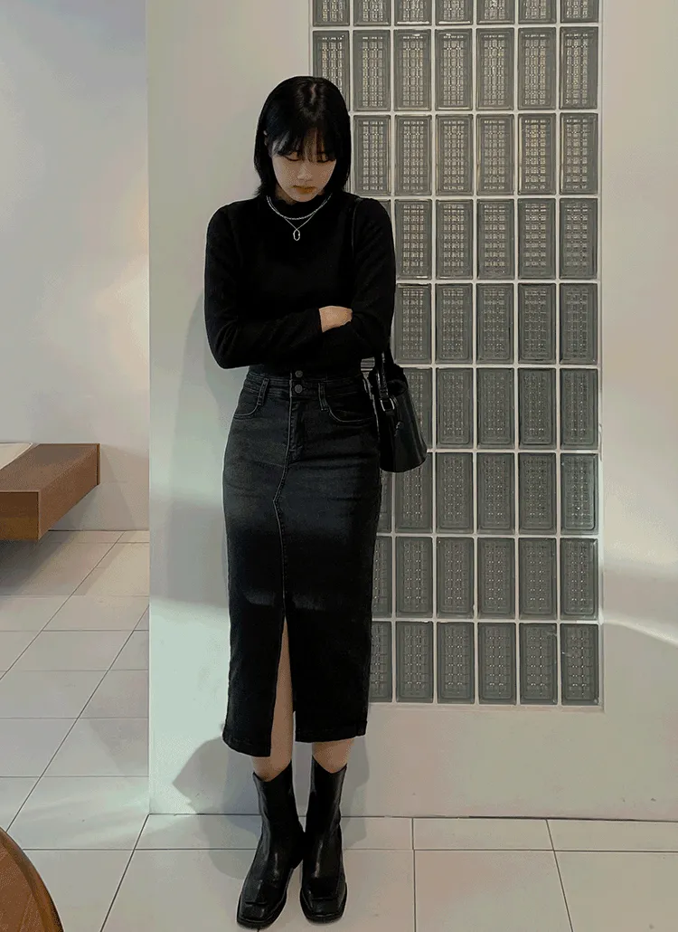 フロントスリットブラックデニムスカート | theselfie | 詳細画像1