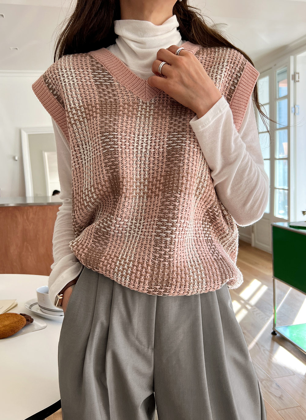 ツイード風Vネックニットベスト・全3色 | レディースファッション通販