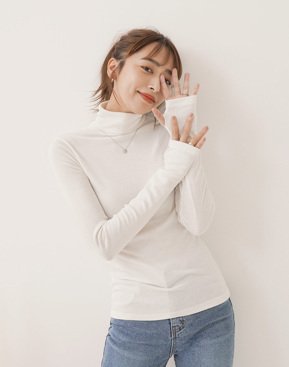 finger hole turtleneck t-shirt | 詳細画像2