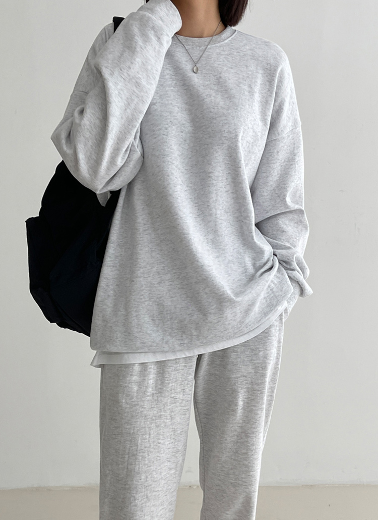 コットン混ラウンドネックルーズオーバーフィットドロップショルダースウェット春秋冬 トップス スウェット Lavu ラビュ ファッション総合通販 Dholic