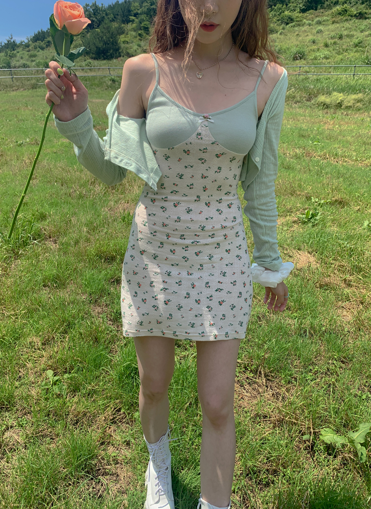 スリム花側配色フラワーキャミワンピース春夏秋 ワンピース ミニワンピース Femmemuse ファムミューズ ファッション総合通販 Dholic スリム花側配色フラワーキャミワンピース春夏秋 ワンピース ミニワンピース Femmemuse ファムミューズ ファッション総合通販 Dholic