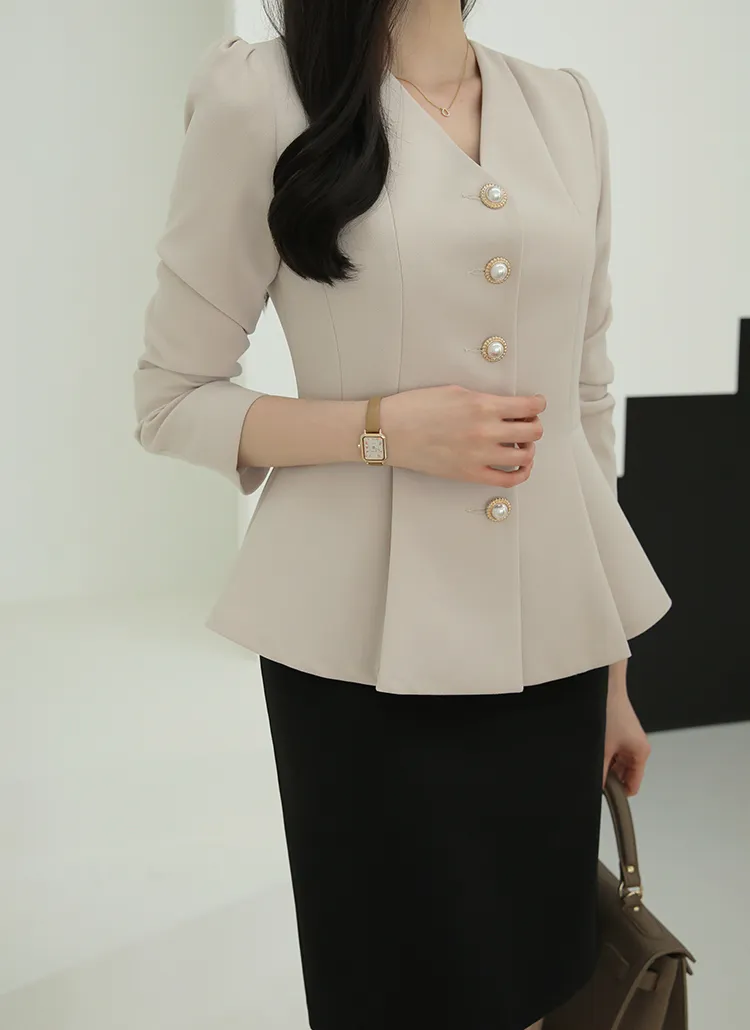 パール調ボタンペプラムジャケット | レディースファッション通販 - DHOLIC 